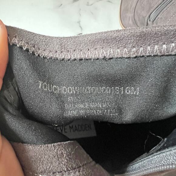 Steve Madden Gray Suede Touchdown Booties Size 6 - Picture 9 of 10